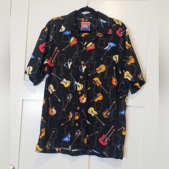 D'EMCRAZY Vintage Men's Black Guitar All Over Print Button Down Shirt Size Large - Picture 1 of 9